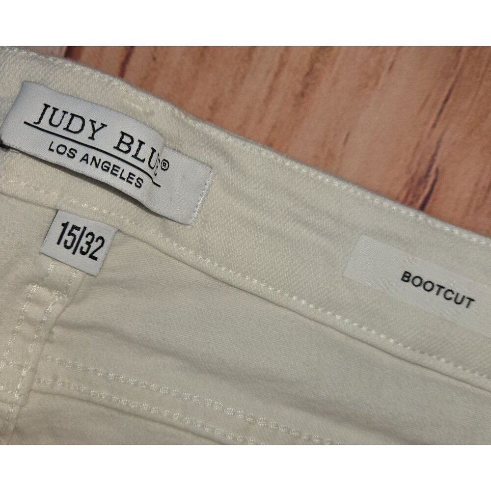 Judy Blue Womens White Bootcut Jeans Size 15/32 C(33x30) - Picture 4 of 12